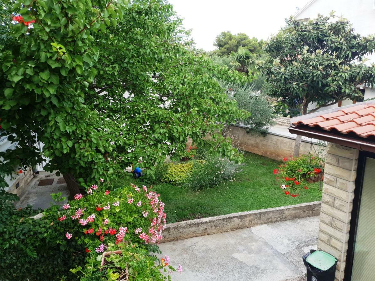 Gulin Apartments Vodice Exterior foto